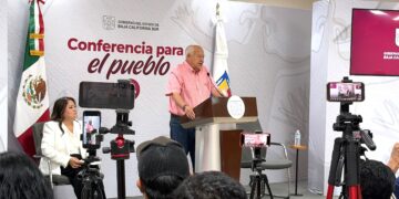 Nuestro gobierno se distingue por la transparencia, honradez y responsabilidad: Víctor Castro Cosío