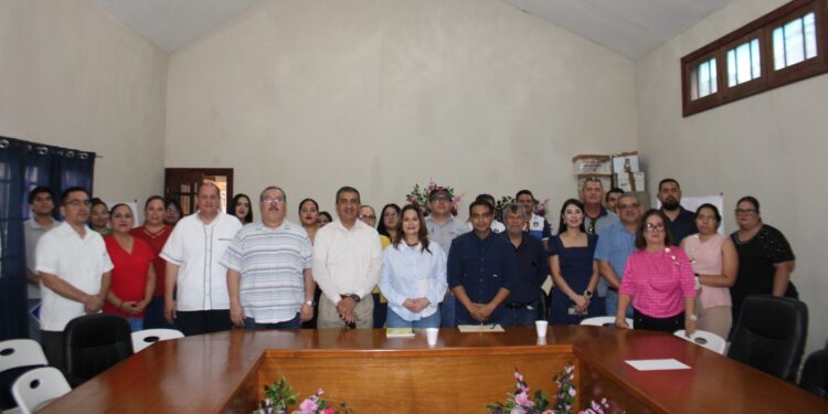 Capacita Gobierno de BCS a municipios en materia de transparencia