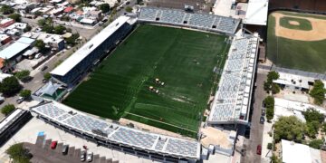 Avanzan trabajos de mantenimiento y rehabilitación en el Estadio Guaycura