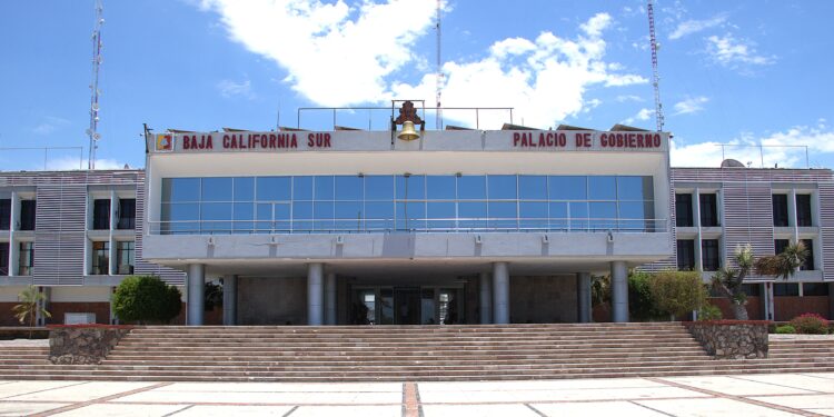 Instalará Gobierno de BCS centros de acopio para familias venezolanas afectadas por sismos