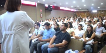 Refuerza Salud estatal la capacitación de pasantes que brindarán atención en centros de salud 
