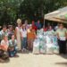 Entrega Ayuntamiento de La Paz apoyos productivos a familias de San Bartolo durante la Feria del Mango