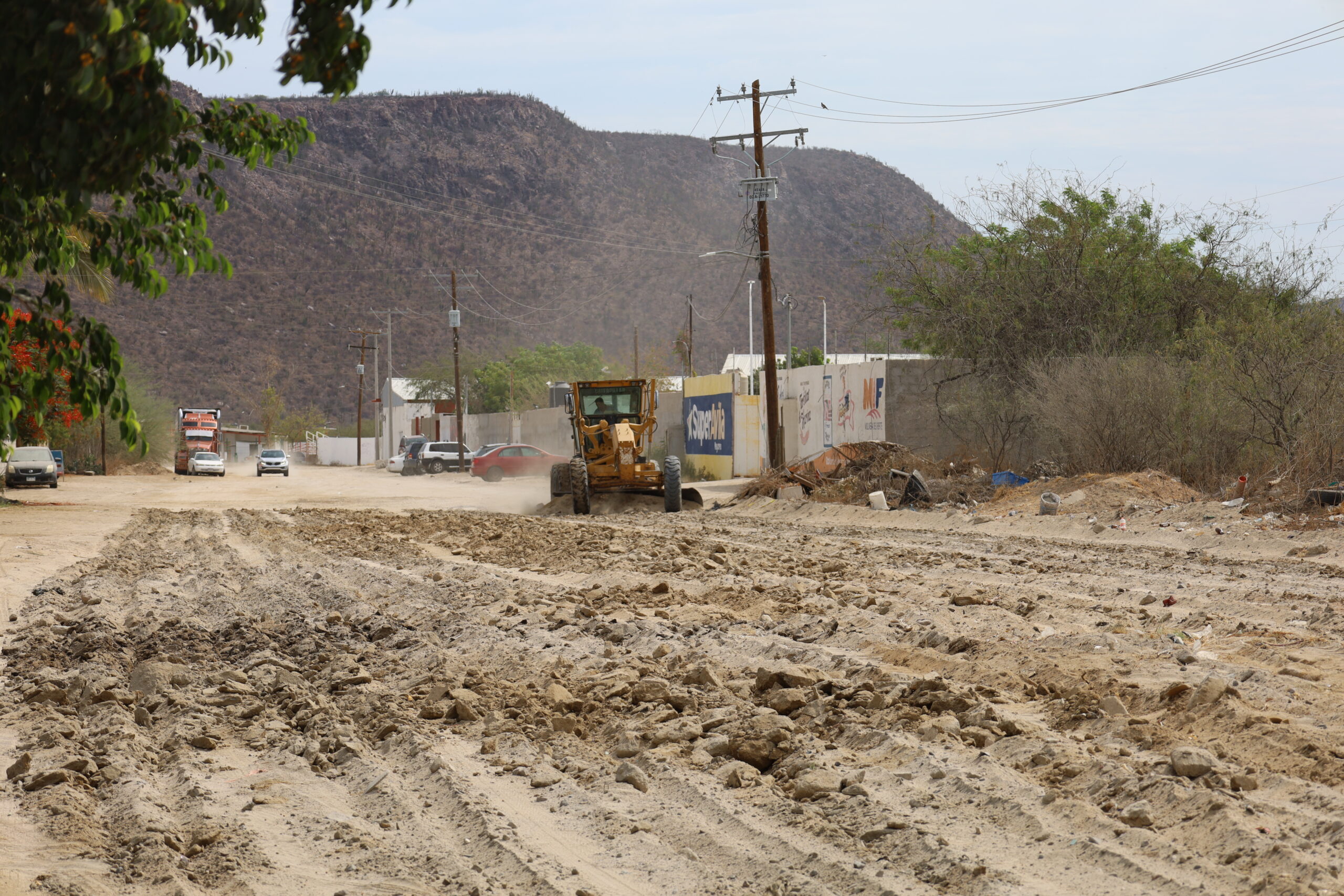 Inicia Ayuntamiento de La Paz trabajos preventivos en Invi Mezquitito ante temporada de lluvias