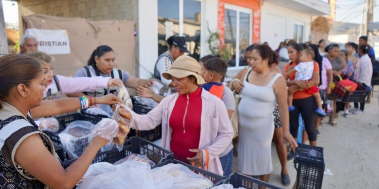 Familias de Mequites y Altos de Miranda reciben apoyos y atención directa del Gobierno Municipal