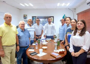 Presentó la Junta de Gobierno de OOMSAPAS Los Cabos a Arturo Sandoval Montaño como propuesta para Director General