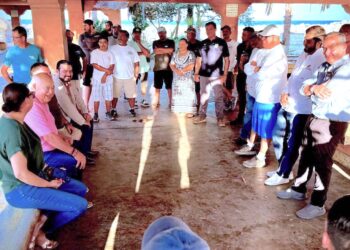 Autoridades municipales y estatales acuerdan acciones en beneficio de familias de la comunidad de La Playa