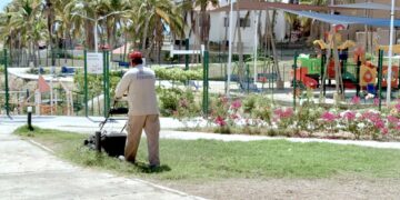 Mantiene Servicios Públicos atención permanente en 211 parques y jardines de Los Cabos
