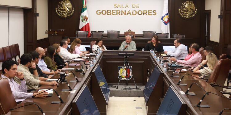 Convoca Gobernador a sumar esfuerzos para fortalecer la planeación urbana en BCS