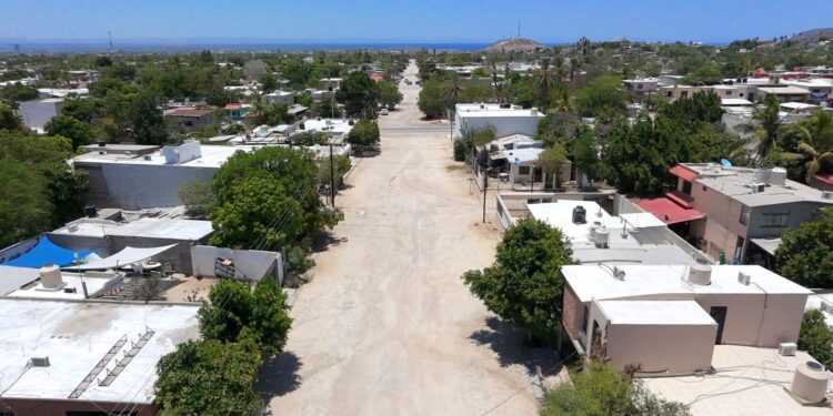 Inicia SEPUIMM pavimentación de la calle Constitución en La Paz