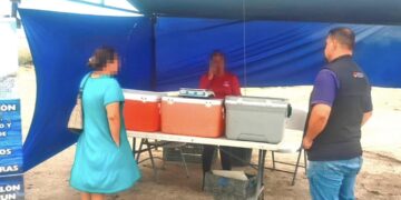 Suspende COEPRIS BCS venta de alimentos en vialidades afectadas por agua de drenaje