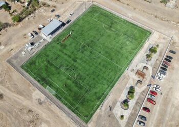 Entrega SEPUIMM cancha de fútbol con pasto sintético en San Ignacio