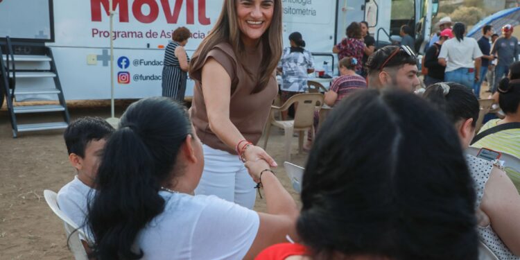 Brinda Ayuntamiento de La Paz atención social en Todos Santos con “Presidenta en tu Delegación”