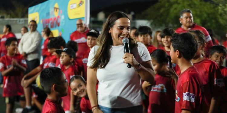 200 niñas y niños concluyen con éxito Curso de Verano en el CEDEM “Memo” Ayón
