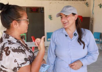 Gobierno de La Paz constata mejoras en el suministro de agua en Agua Escondida 