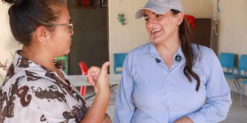 Gobierno de La Paz constata mejoras en el suministro de agua en Agua Escondida 