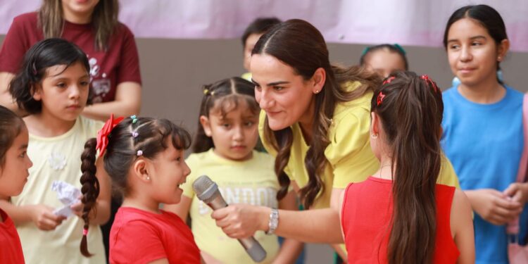 Clausuran con muestra artística los cursos de verano del Centro Municipal de las Artes de La Paz