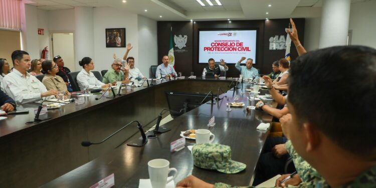 Mantiene Gobierno de La Paz Consejo de Protección Civil ante temporada de huracanes