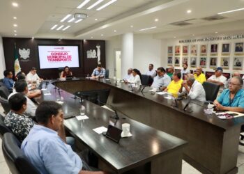 Aprueba Consejo Municipal de La Paz actualización de tarifa para el transporte público