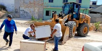 Servicios Públicos realiza jornada de limpieza y descacharrización en Cabo Fierro