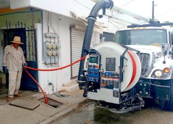 OOMSAPAS Los Cabos atiende derrames de aguas negras en Cabo San Lucas