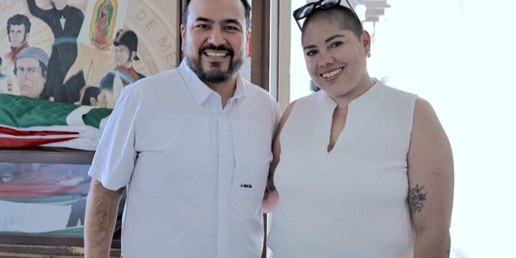 Informa activista Samara Martínez sobre iniciativa Ley Trasciende en reunión con autoridades de Los Cabos