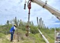 Con inversión de 38 millones de pesos, avanza electrificación de La Candelaria y Los Pozos en Cabo San Lucas
