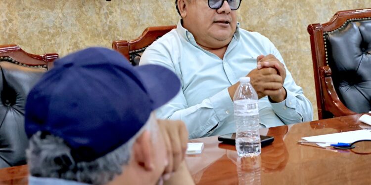 Despliega Ayuntamiento de Los Cabos maquinaria y personal en zonas afectadas por lluvias