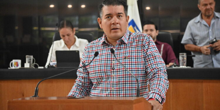 Piden a diputados federales frenar recorte presupuestal a BCS para 2027