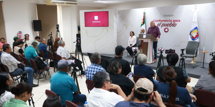 Víctor Castro reconoce trabajo con la Federación; programas sociales benefician a 655 mil 259 personas en BCS