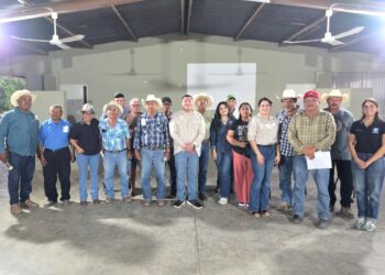 SEPADA capacita a productores ganaderos sudcalifornianos sobre gusano barrenador