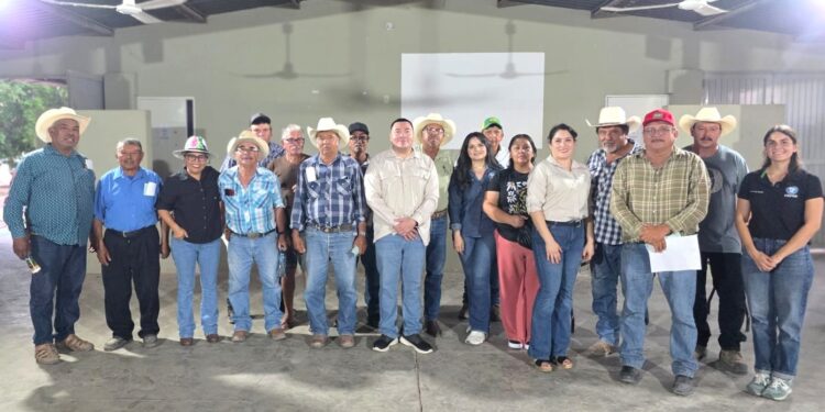 SEPADA capacita a productores ganaderos sudcalifornianos sobre gusano barrenador