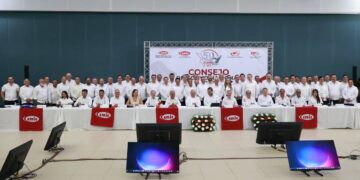 Participa Castro Cosío en tercera sesión del Consejo Directivo Nacional de la CMIC