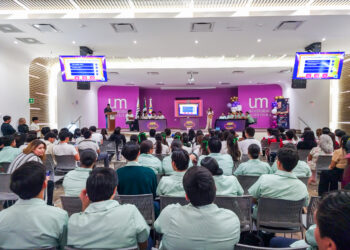 Lleva ISJuventud la estrategia “Sexducate” a jóvenes de La Paz