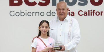 Reconoce Gobernador Víctor Castro a 30 talentos sudcalifornianos de ExpoCiencias