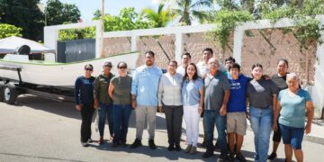 Fortalecen labor ambiental de Guardianas del Conchalito con entrega de remolque