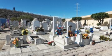 Cabildo de La Paz aprueba programa de descuentos en servicios funerarios