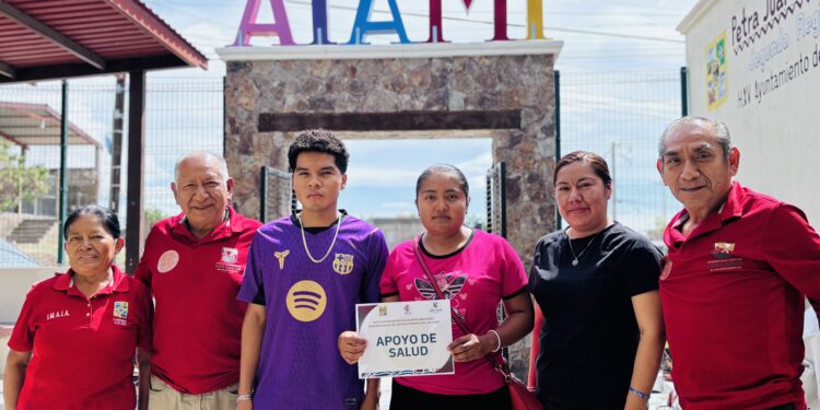 Entrega IMAIA Los Cabos apoyos a comunidades indígenas y afromexicanas