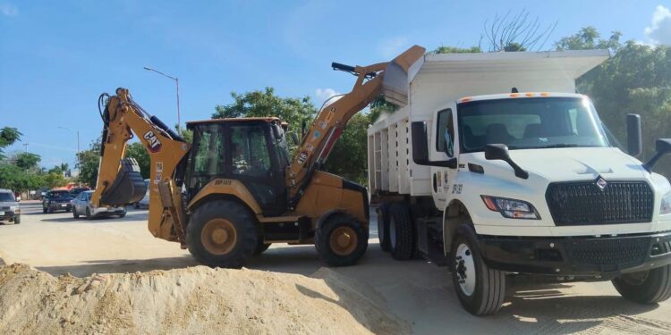 Mantiene XV Ayuntamiento trabajos permanentes para mejorar vialidades de Los Cabos