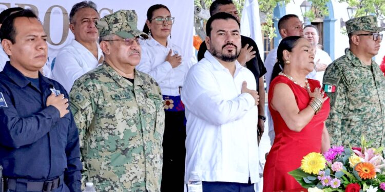Rinde Ayuntamiento de Los Cabos homenaje a los Niños Héroes a 179 años de su Gesta Heroica
