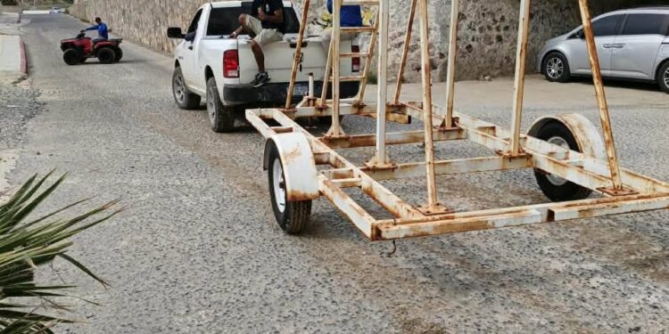 Gobierno de Los Cabos mantiene cierre preventivo de playas ante efectos del huracán “Polo”