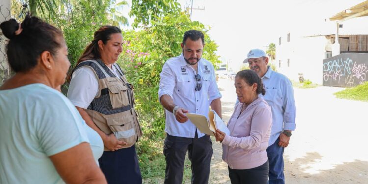 Fortalece Ayuntamiento de Los Cabos infraestructura vial con rehabilitación de calles en colonia Buenos Aires