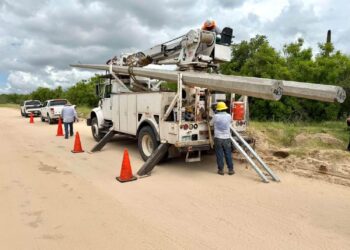Avanza electrificación de La Candelaria y Los Pozos con inversión tripartita de más de 38 millones de pesos