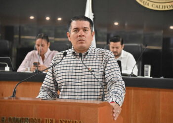 Exhortan a gobiernos municipales a controlar la contaminación lumínica