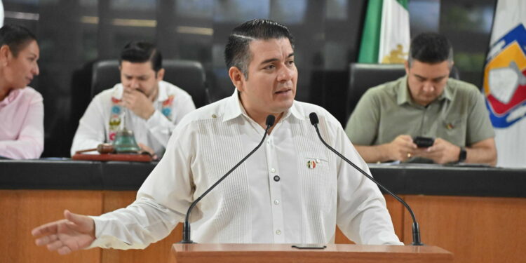 Rinde informe legislativo y de gestión el diputado Christian Fabrizio del Castillo Miranda