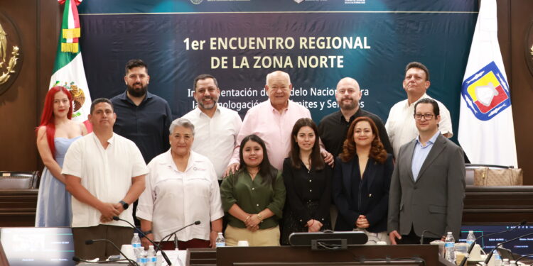 Encabeza Víctor Castro en La Paz encuentro regional sobre homologación de trámites y servicios públicos