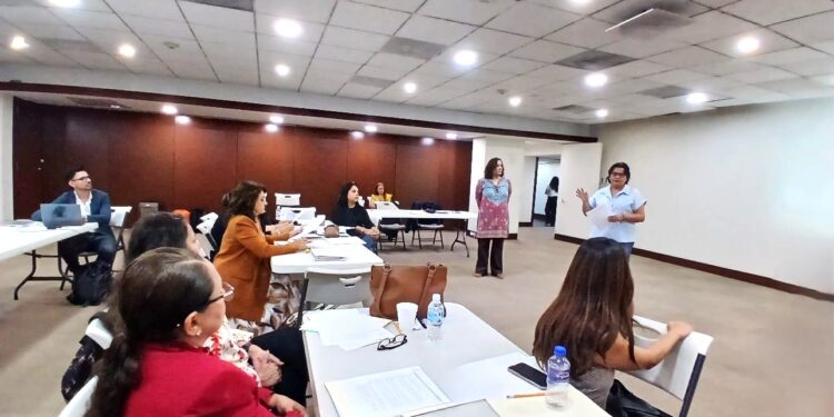 Fortalecen en BCS las estrategias de formación continua del magisterio