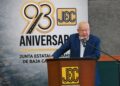 Conmemora Víctor Castro el Día del Caminero junto al personal de la JEC