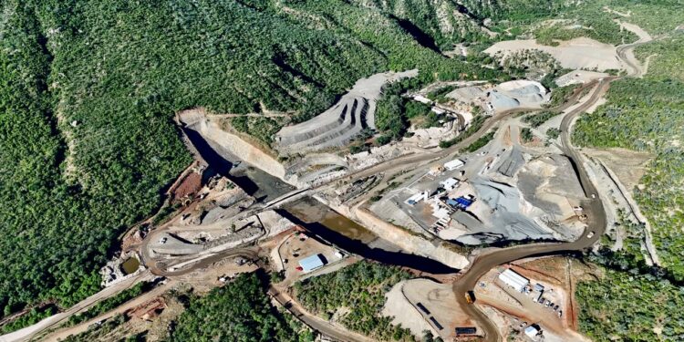 Avanza construcción de la presa “La Perseverante”, obra histórica para garantizar agua en La Paz: Milena Quiroga