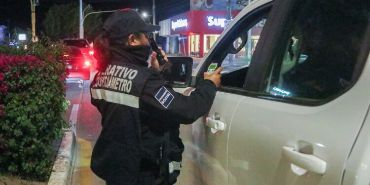 Realiza Ayuntamiento de La Paz operativo de alcoholimetría y acciones de prevención vial