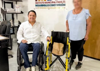 Con entrega de apoyos, IMDIS Los Cabos contribuye al bienestar y autonomía de personas con discapacidad